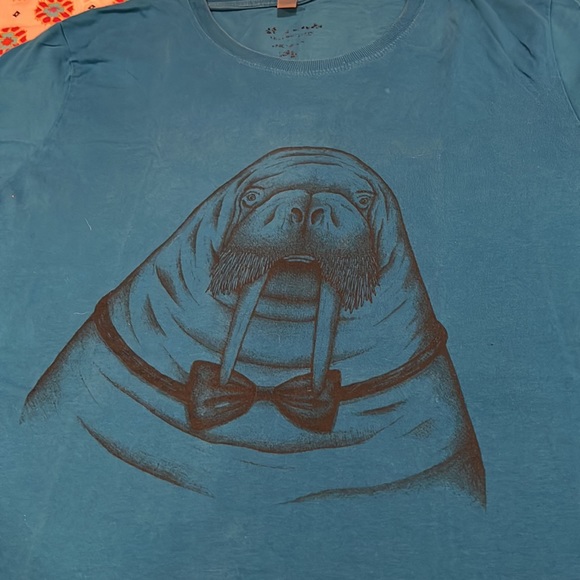 Walrus tee - Picture 2 of 4